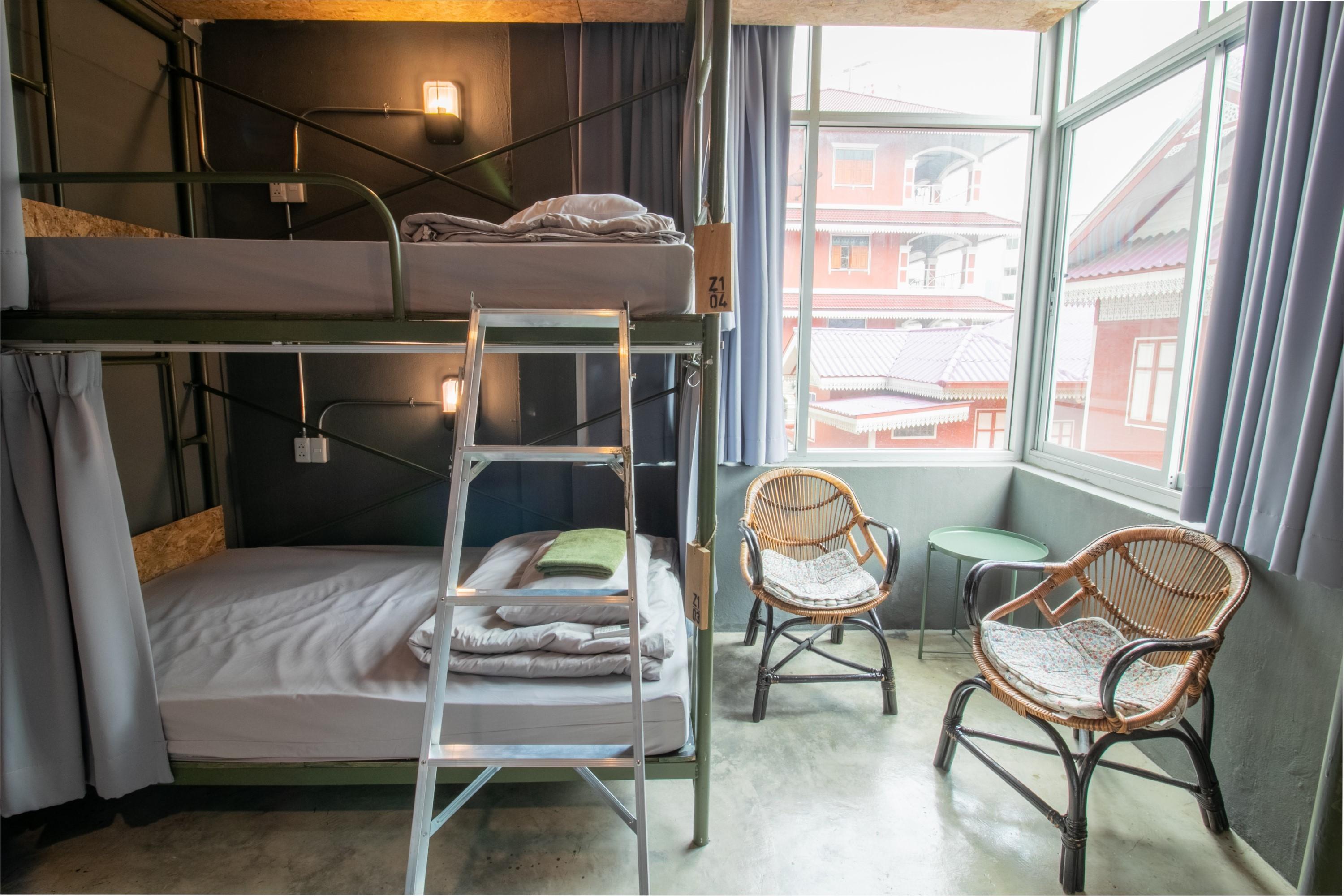 Zhelter'Bkk Hostel Bangkok Buitenkant foto