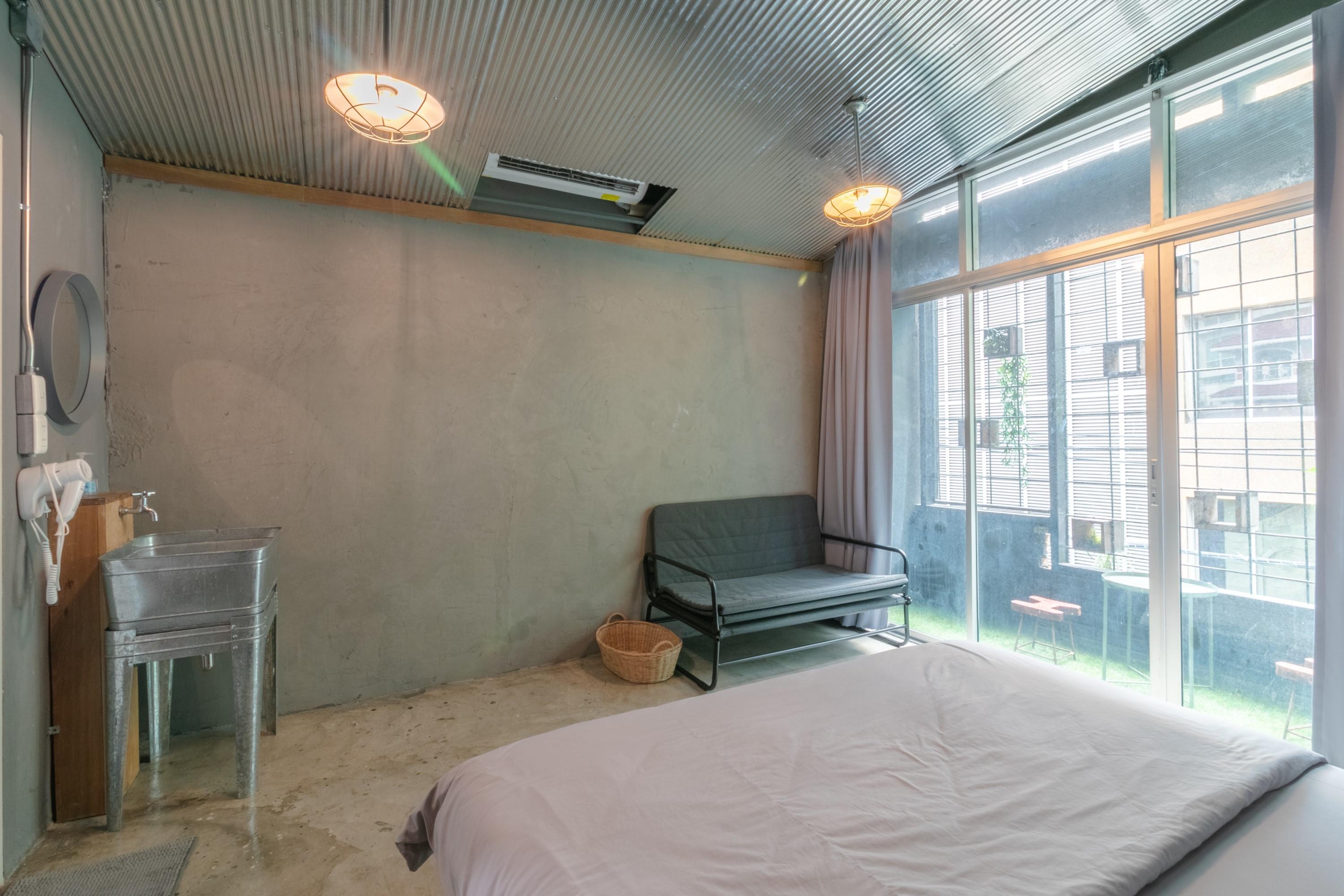 Zhelter'Bkk Hostel Bangkok Buitenkant foto